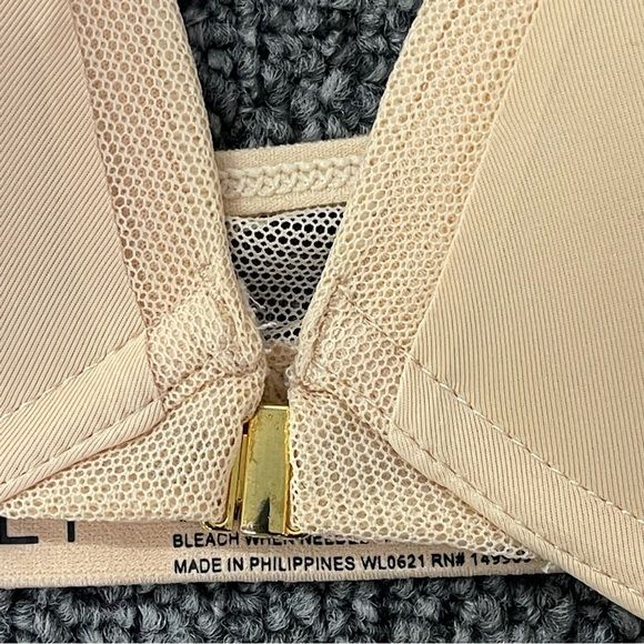 LIVELY ~Two Front Close No-Wire Bras~Convertible Back~Smoke & Toasted Almond~32A - Picture 14 of 16